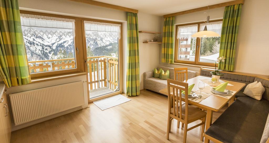 Schröcken Haus Annetteアパートホテル エクステリア 写真